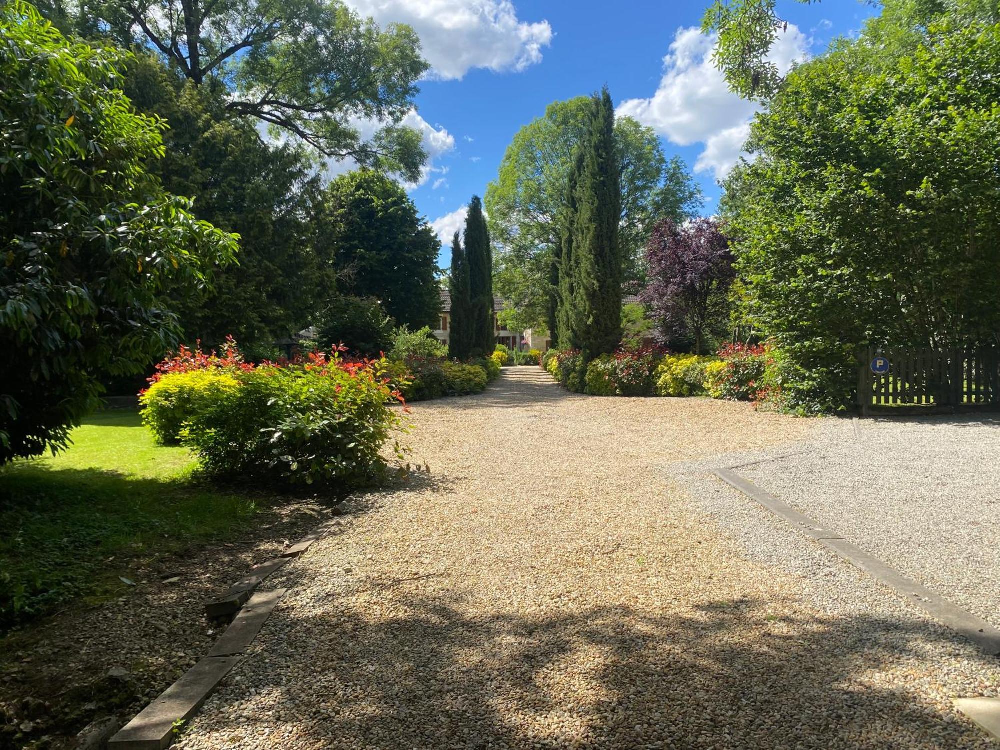 Moulin Du Fontcourt Bed & Breakfast Chasseneuil-sur-Bonnieure Luaran gambar