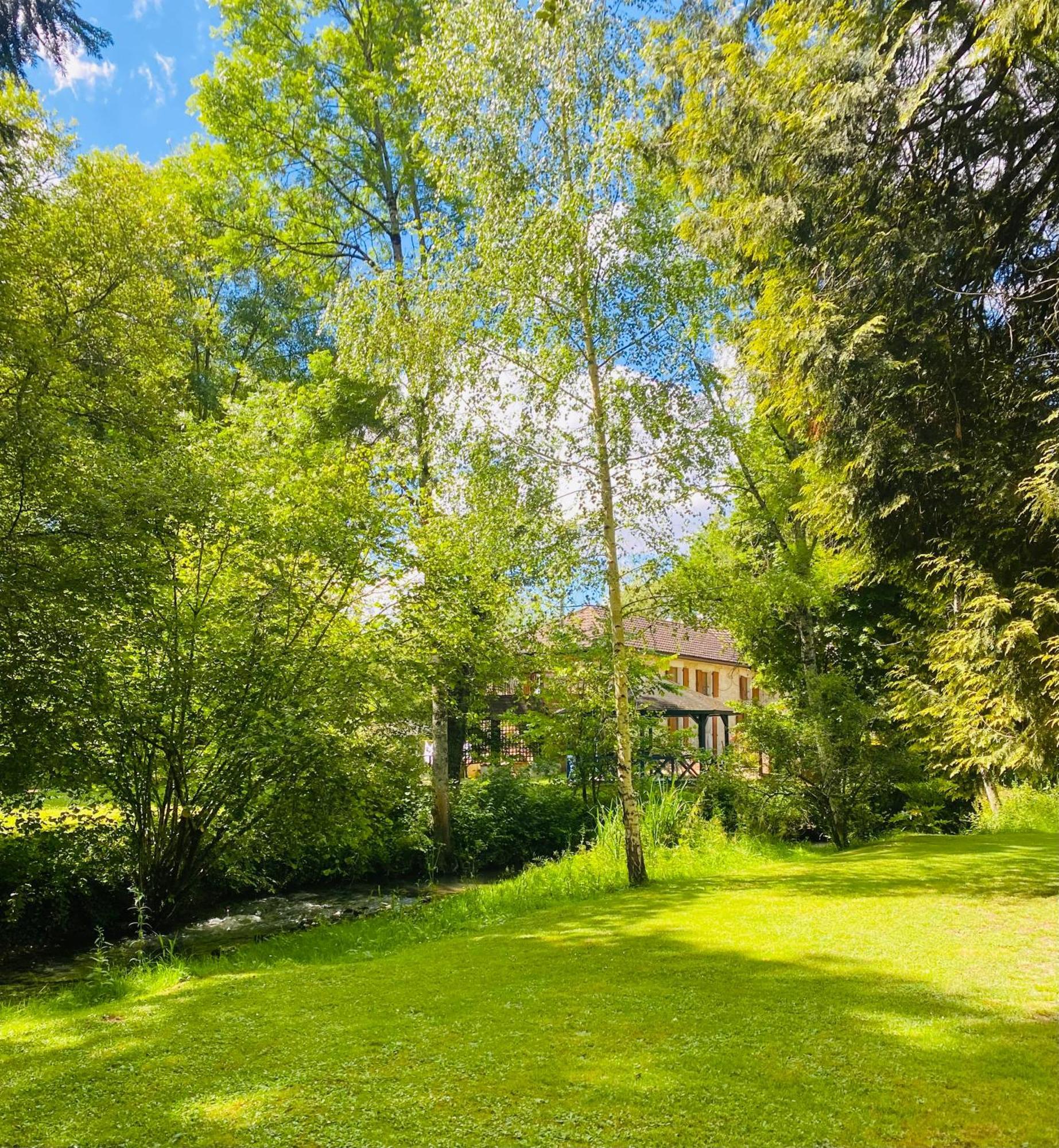 Moulin Du Fontcourt Bed & Breakfast Chasseneuil-sur-Bonnieure Luaran gambar