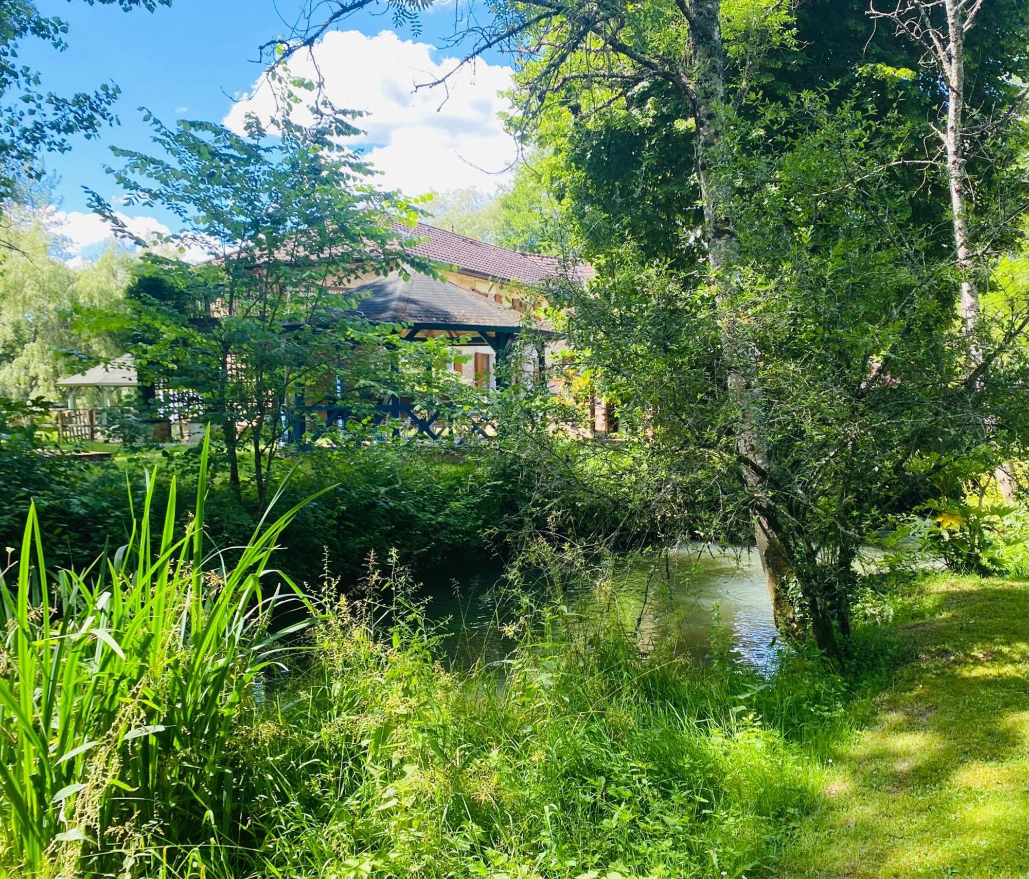 Moulin Du Fontcourt Bed & Breakfast Chasseneuil-sur-Bonnieure Luaran gambar